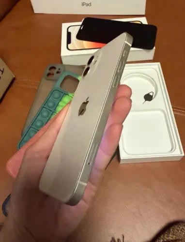 iPhone 12