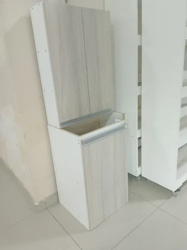 Armário inferior e superior banheiro
