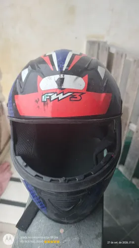 CAPACETE USADO