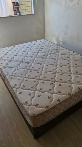 Cama box casal (usada)