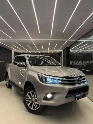 Toyota Hilux CD SRX 4X4 2.8 TDI 16V Diesel Aut. 2016