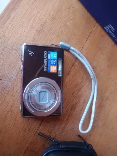 Máquina Fotográfica digital Olympus