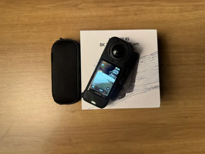 Insta360 X5