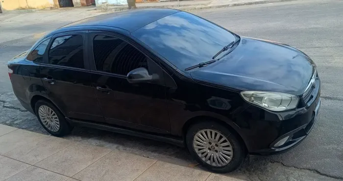 Fiat Grand Siena Attrac. 1.4 EVO F.flex 8V 2013
