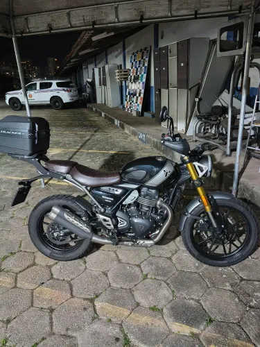 Moto nova, quitada, sem detalhes ctt *76