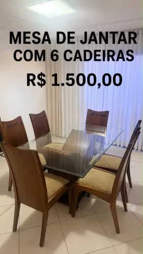Mesa de jantar com 6 cadeiras