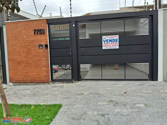 Casa a venda no bairro Jardim Monte Rei - Maringá/PR