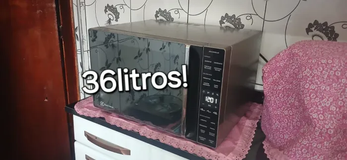 Microondas Eletrolux 36litros grande