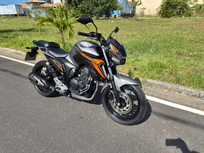 Yamaha FZ25 connected -2025