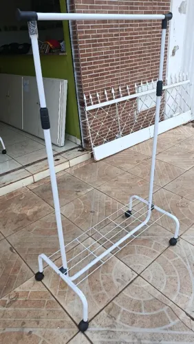 Arara de roupas