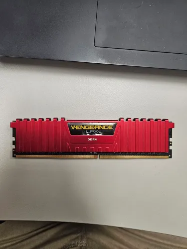 Kit memória ram DDR4 - 1x memória ram 8 GB DDR4 + 1x memória ram 4 GB DDR4