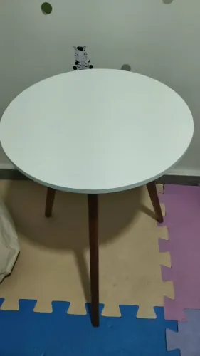 MESA DE APOIO REDONDA