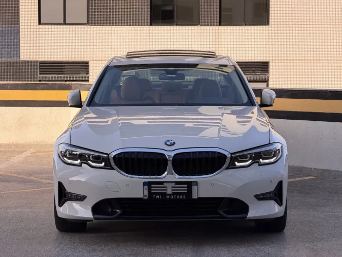 BMW 320I A Modern/sport TB 2.0/a.flex 16V 4P 2022