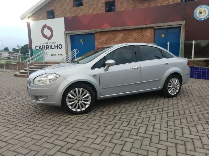 Fiat Linea Absolute 1.9/1.8 Flex Dualogic 4P 2014