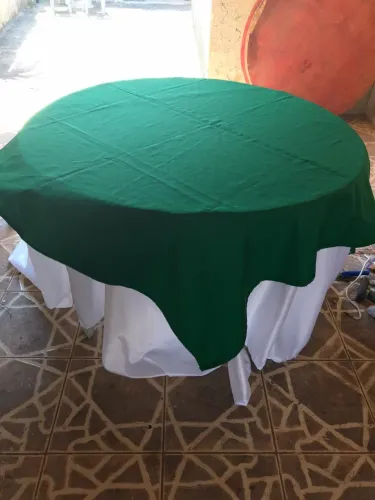Alugamos mesas e cadeiras para festa 