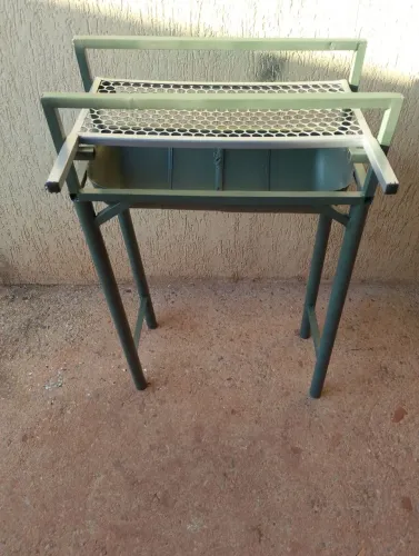 02 Churrasqueiras reforçadas com degrau , 200 reais , entregamos em toda aguas lindas.