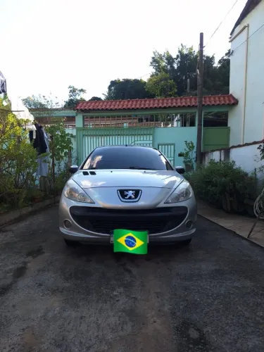 Peugeot 207 XR Sport 1.4 Flex 8V 5P 2010