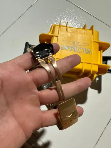 Relógio Invicta Reserve Bolt Zeus 