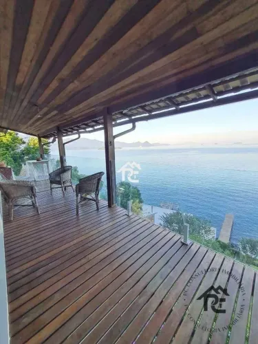 Casa com 4 quartos à venda, 1450 m² por R$ 1.950.000 - Centro - Angra dos Reis/RJ