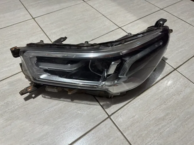 Farol Led Hilux SRX Esquerdo
