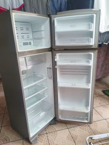 Geladeira GE390