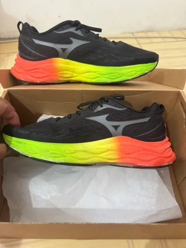 Tênis Mizuno 42