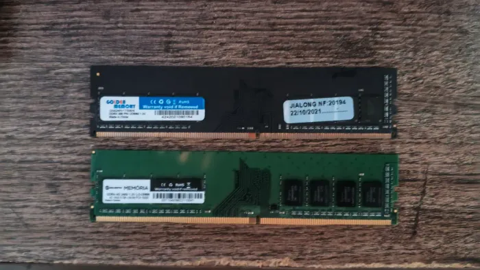 MEMORIA RAM 2X4