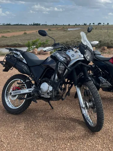 Vendo moto tenere 2018