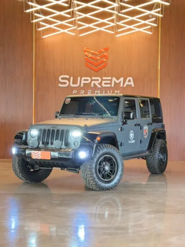 Jeep Wrangler Unlimited Sport 3.6 V6 284cv 4P 2015