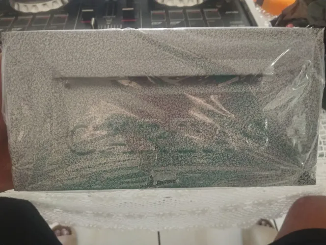 Vendo 5 caixas de correio em chapa p/ muros