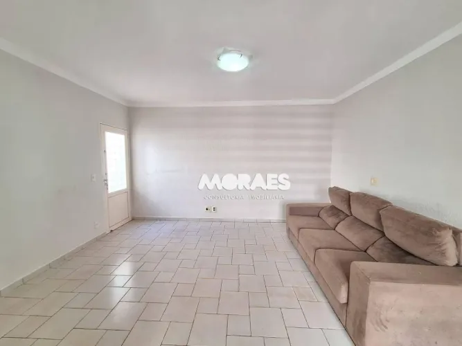 Casa com 3 quartos, sendo 1 suíte para alugar, 180 m² por R$ 2.900/mês - Jardim Terra Bran