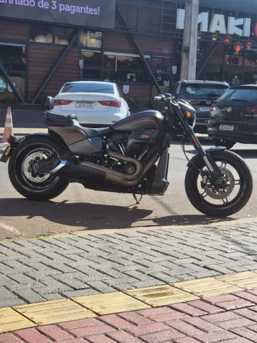 Vendo Harley FXDR 114