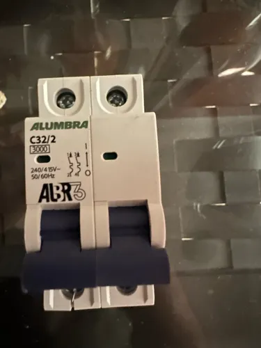Disjuntor 32A C Bipolar unidade