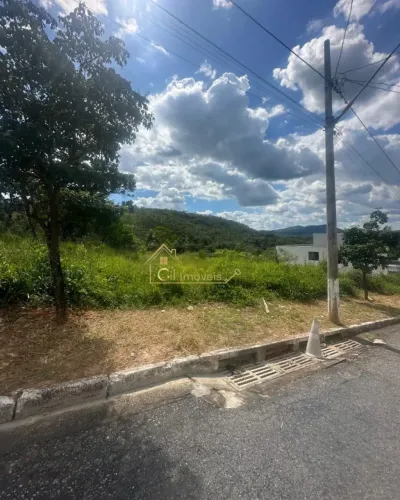 Lote no Condomínio Ouro Verde, com vista para reserva, 500m, excelente topografia!