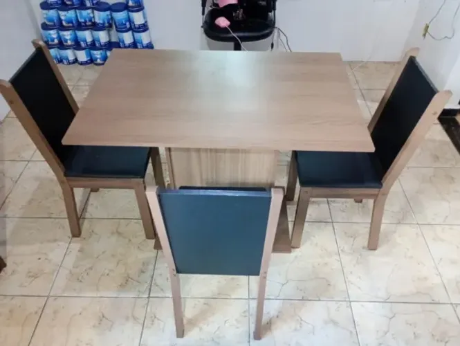 Mesa de Jantar Quadrada