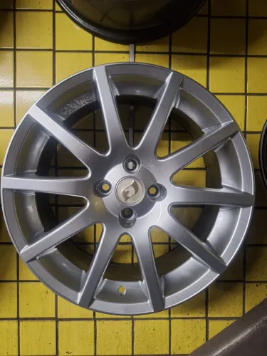 Jogo rodas 17 Binno esportiva 4x100 vw gn fiat Renol seminovas