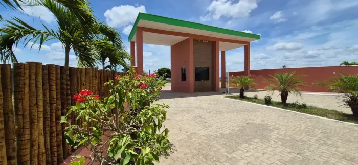 Grande Oportunidade: Loteamento Sapeaçu Ville, lotes 300 m², infraestrutura, escriturado..