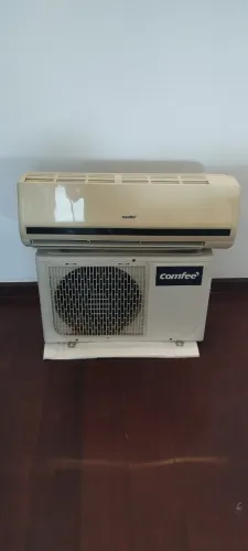 Ar-condicionado 9000btu Comfee + Condensadora 