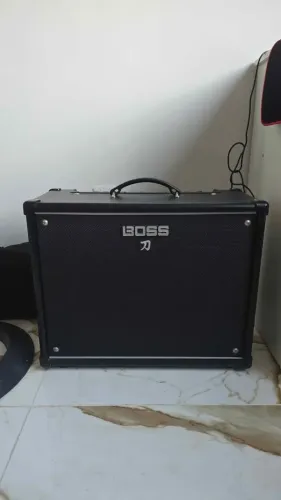 Amplificador de guitarra Boss Katana 100W Mk1
