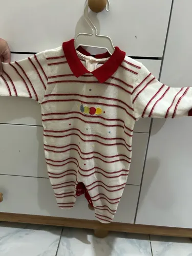 Macacão bebê tricô 