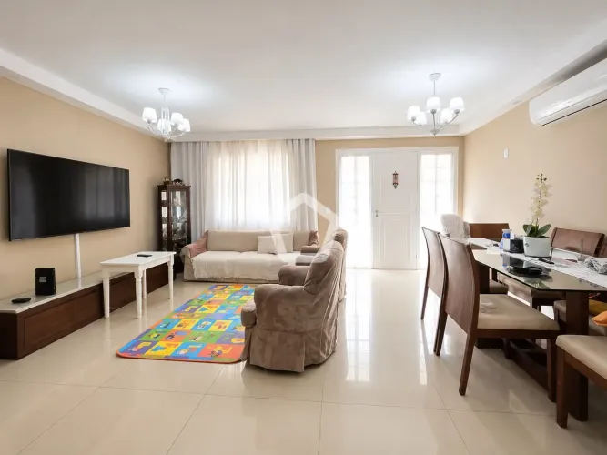 Casa de 5 Quartos em Estrada do Pau-Ferro, R$ 1.200.000