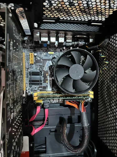 VENDO PC GAMER COMPLETO, COM MONITOR E PERIFÉRICOS