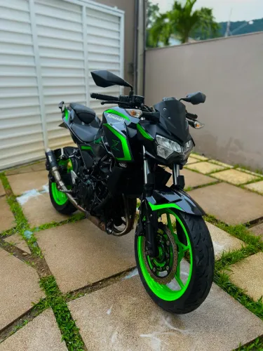 Kawasaki z400