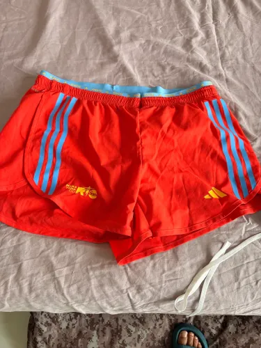 Bermuda Adidas adzero G