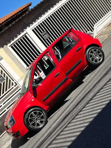 Renault Clio Hi-flex 1.0 16V 5P 2011