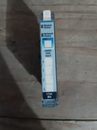 Módulo Entrada Digital Allen-bradley 1734-IB8 24VDC - 8 Canais - Usado + NF