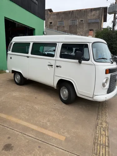 Volkswagen Kombi Standard 1.4 MI Total Flex 8V 2011