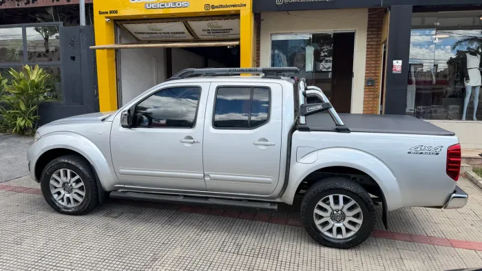 Nissan Frontier SL CD 4X4 2.5tb Diesel AUT 2014