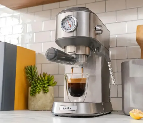 Cafeteira oster compacta Perfect brew