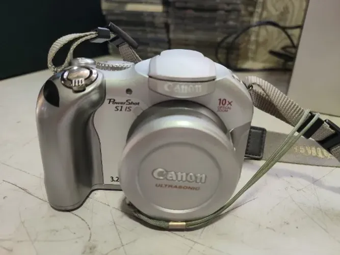 camera Canon Power Shot S1 Is está em Otimo Estado mas Não Liga é Para Arrumar